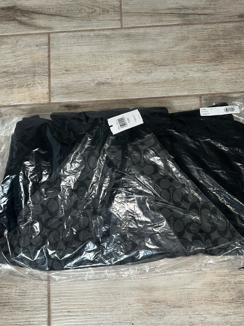 Authentic Signature Coach Hoodie 🧊〰️ - Picture 5 of 8